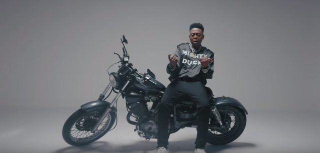 VIDEO: Young Lunya - Moto (Mp4 Download)