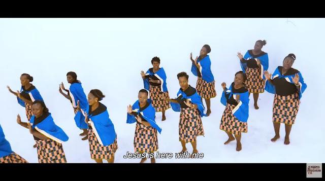VIDEO: Neema Gospel Choir, AIC Chang'ombe - Muumba Wa Miisho (Mp4 Download)